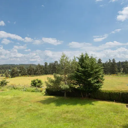4/6 Personnes * Aumont-Aubrac